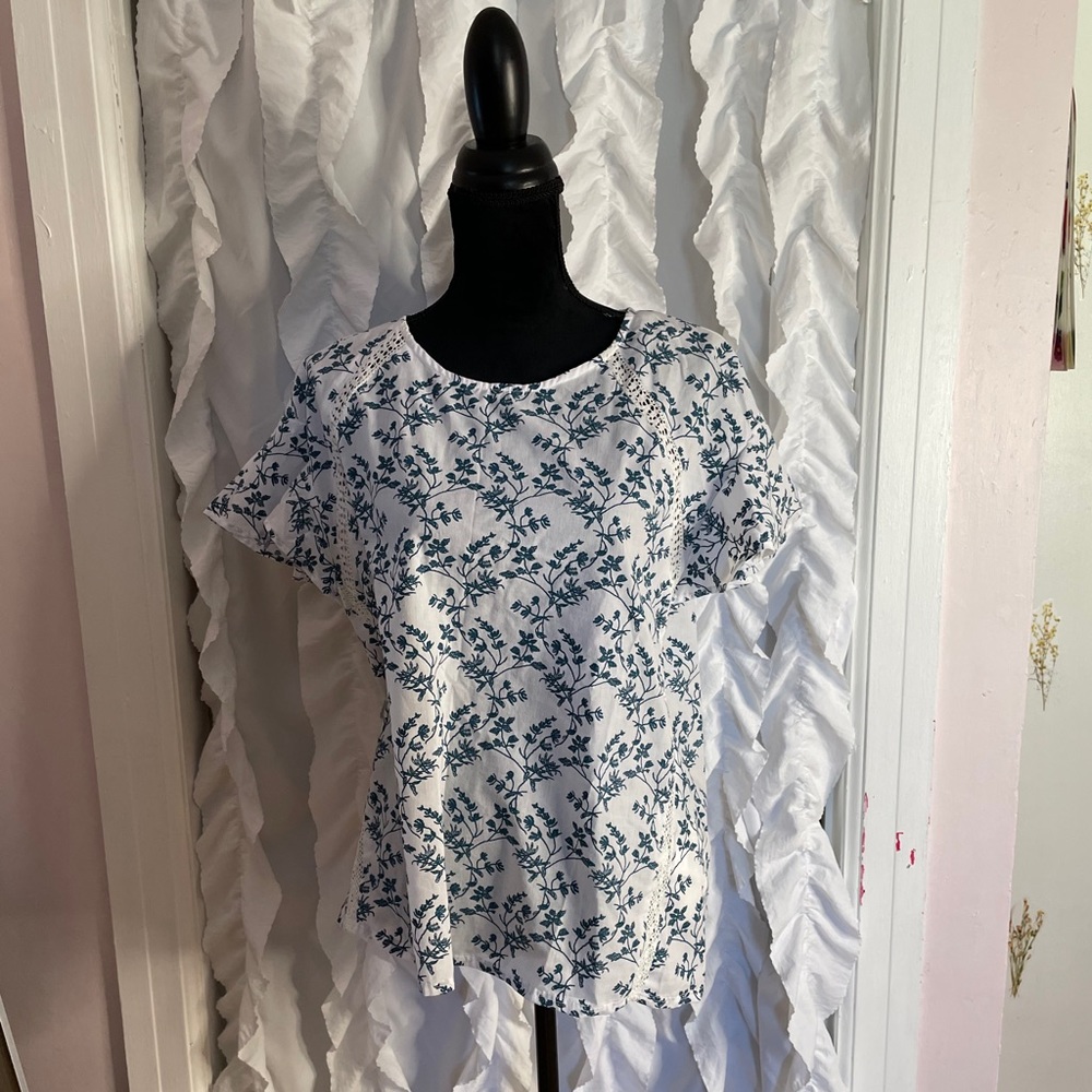 DKNY Floral Spring Top Medium NWT